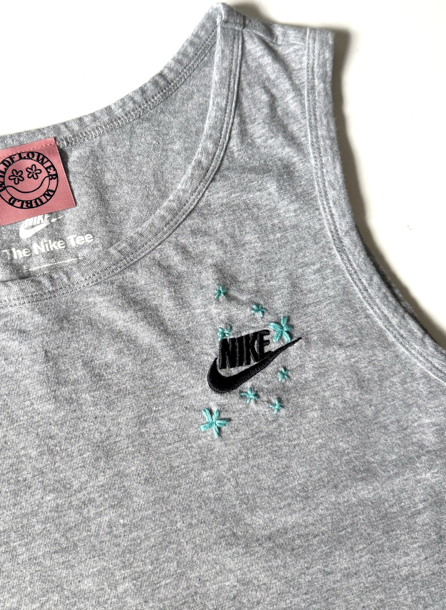Nike Logo Cropped Tank (L/XL)