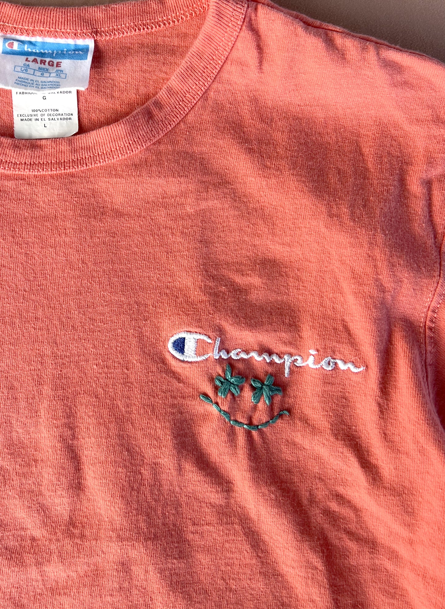 Smiley Cropped T-Shirt - Champion (Coral)