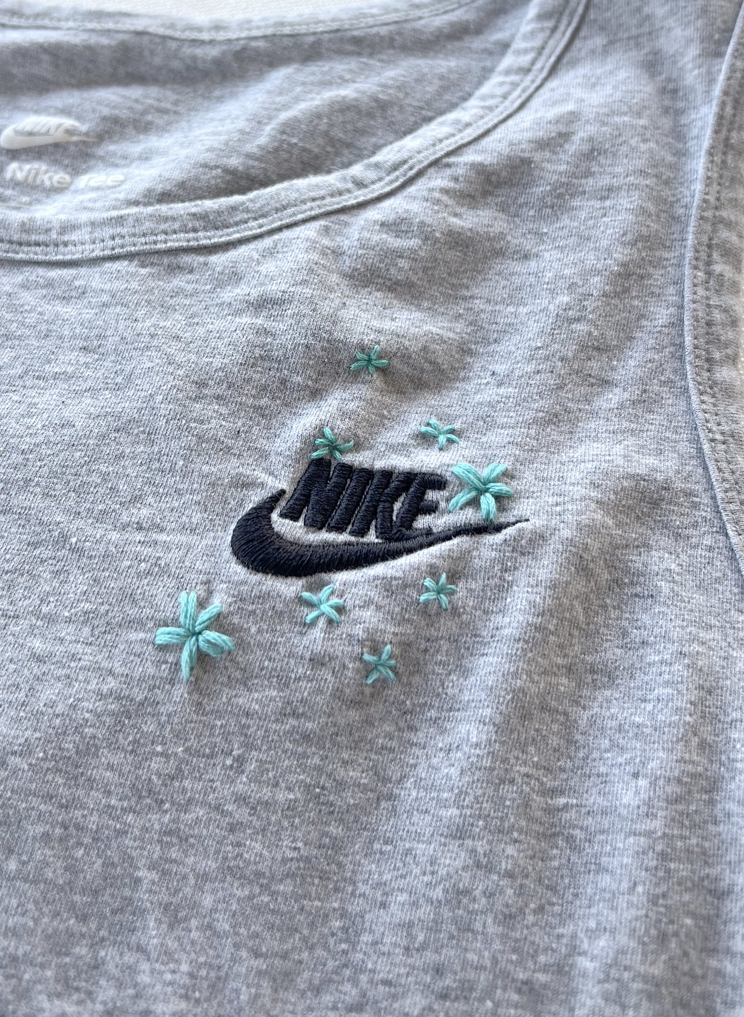 Nike Cropped Logo Tank