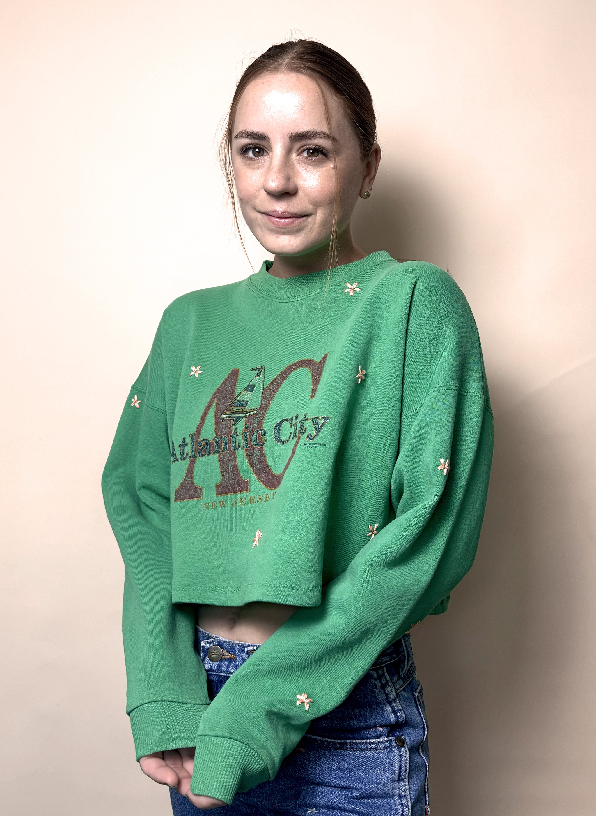 Atlantic City Cropped Pullover