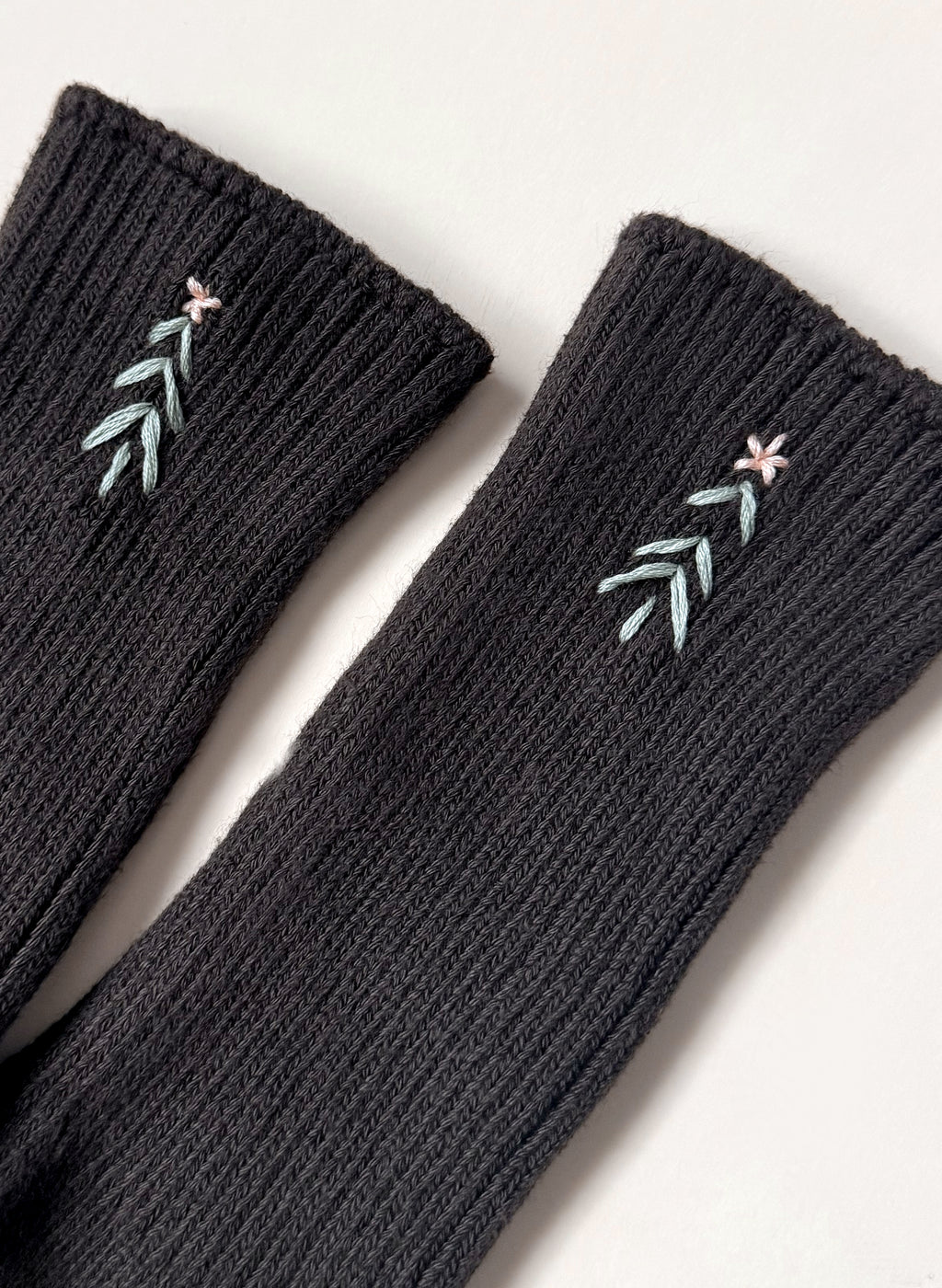 Holiday Tree Organic Socks - Chocolate