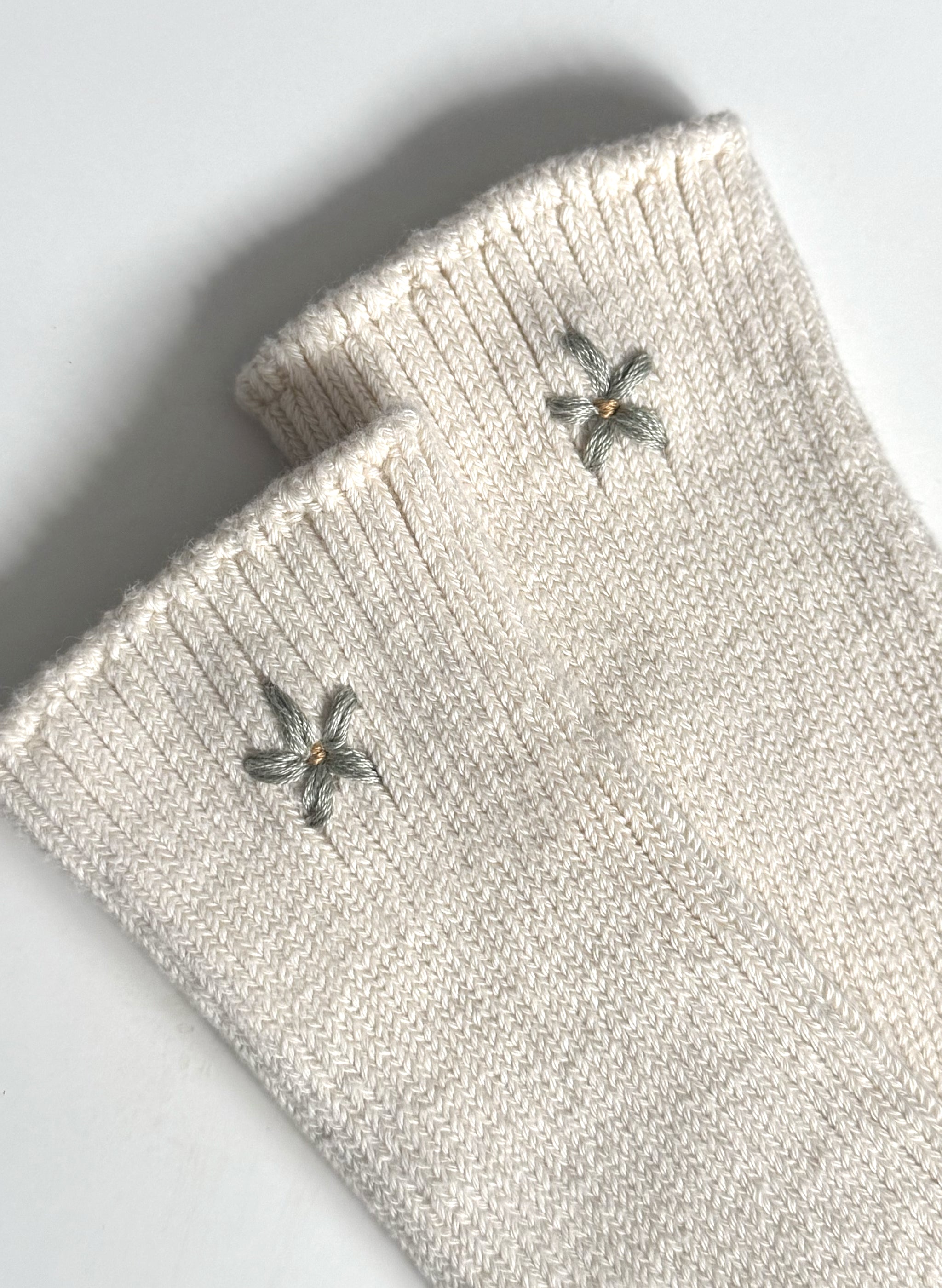 Daisy Organic Socks - Natural/Sage