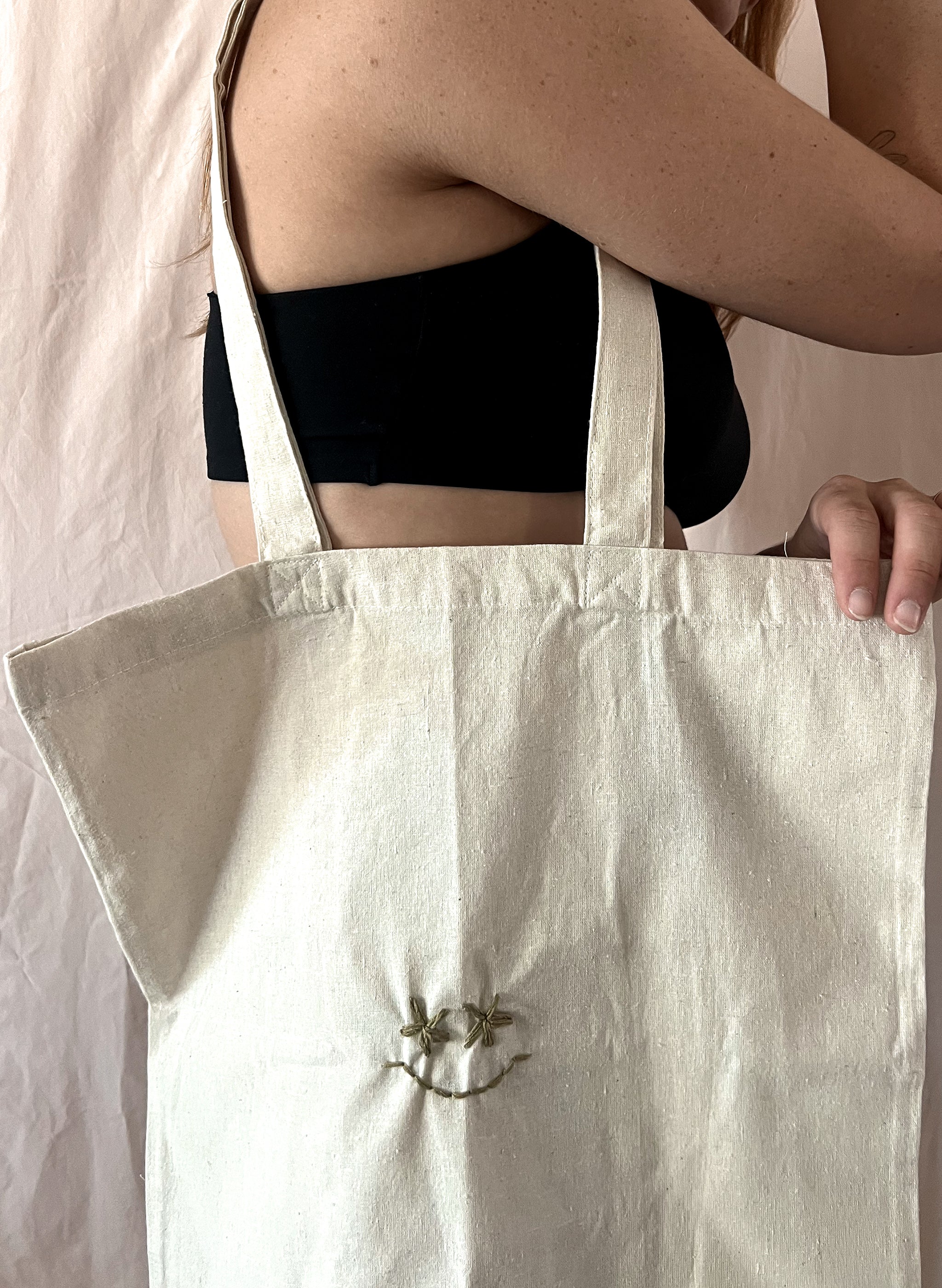 Smiley Recycled Cotton Tote (Moss)