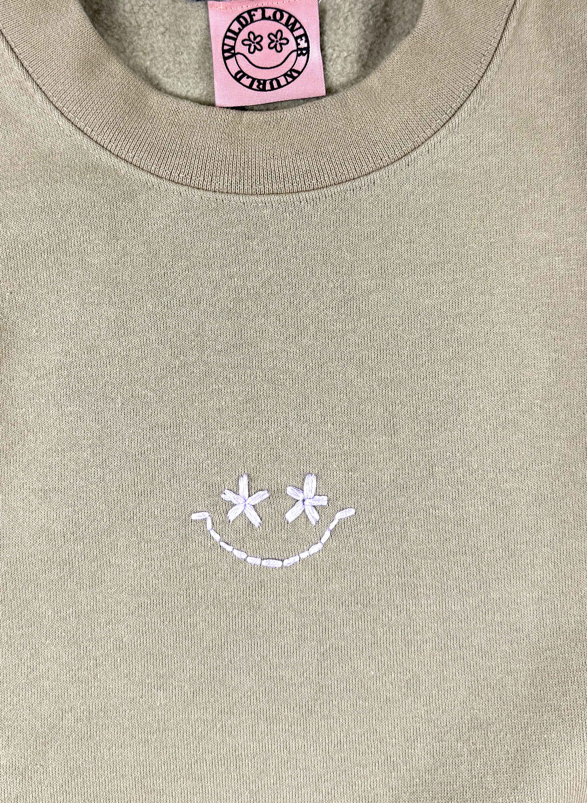 Wildflower Smiley Pullover (L)
