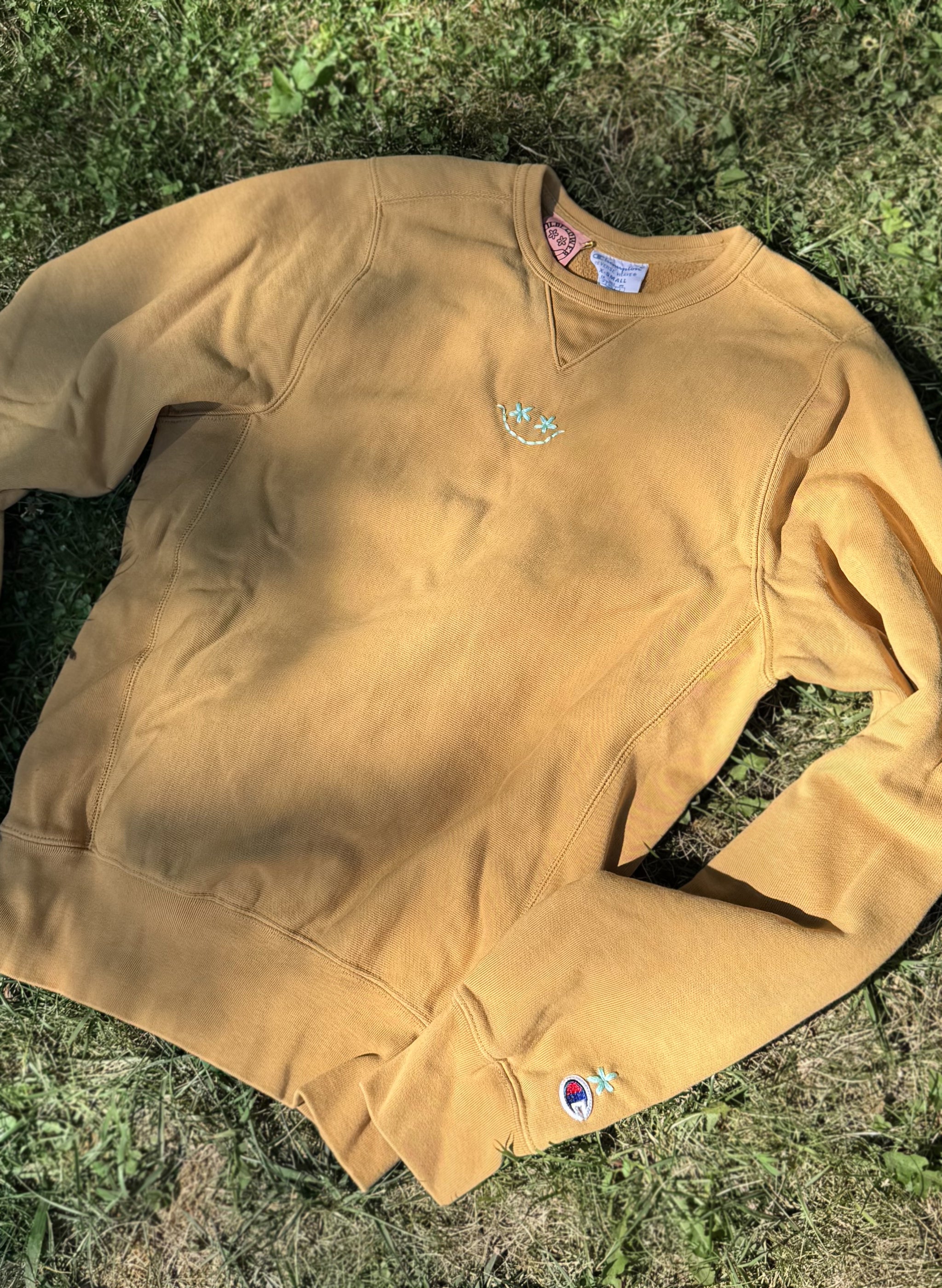 Wildflower Smiley Pullover (XS)