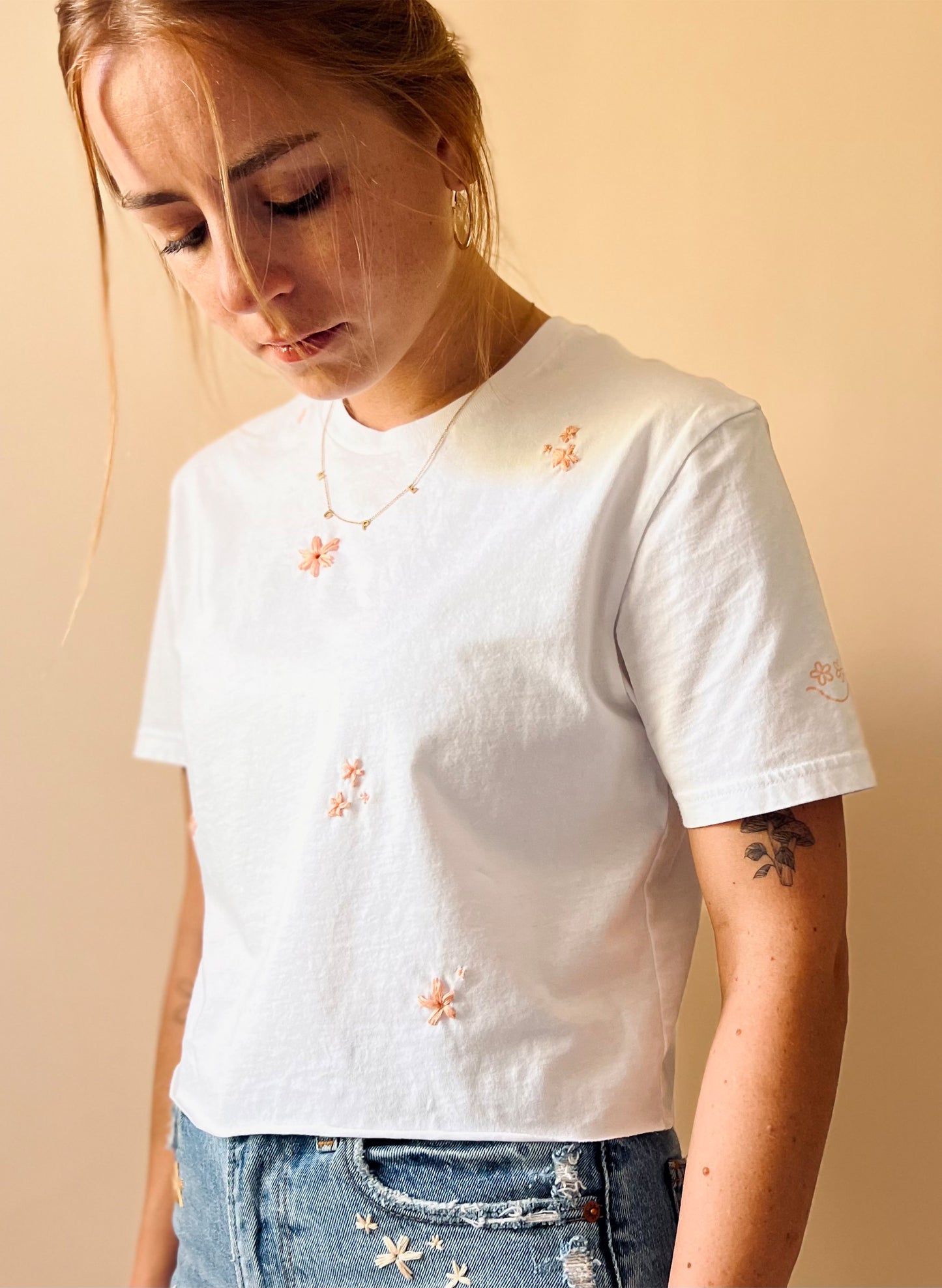 Organic Cropped Flower Tee - White
